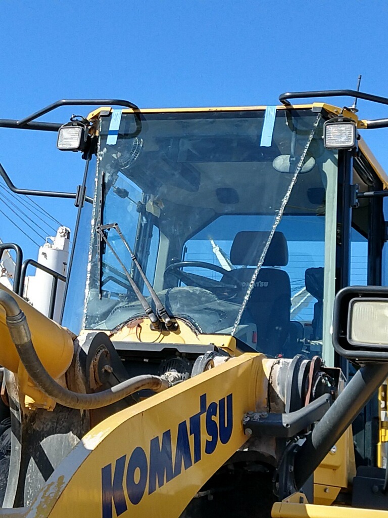 Fleet service/Construction equipment windshield image 1