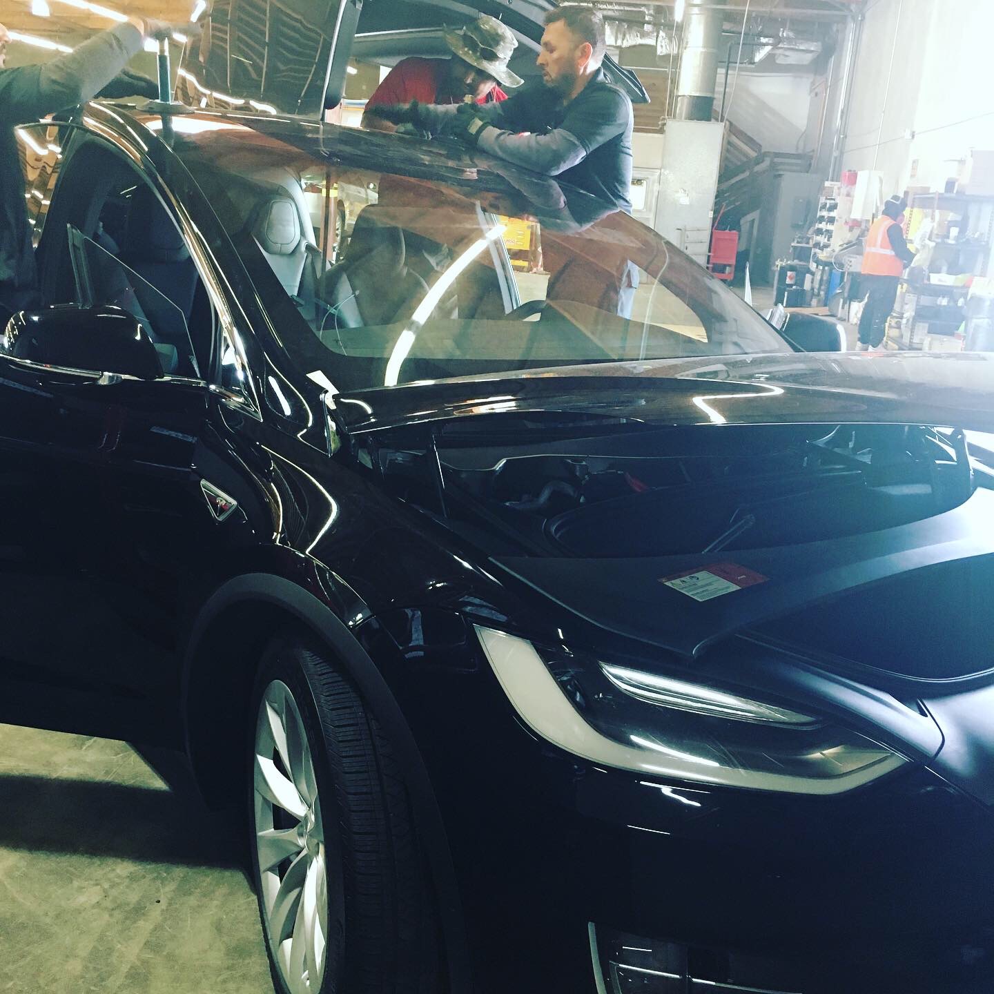 Windshield Replacement image 4